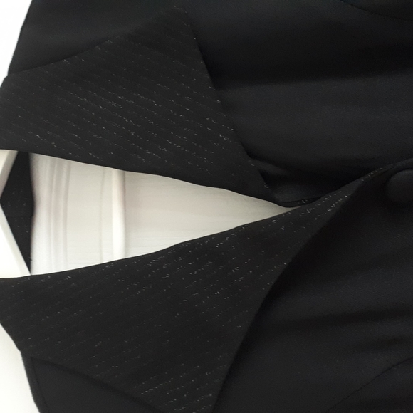 Women's Set - Picture 5 of 13